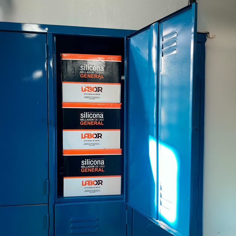 lockers9